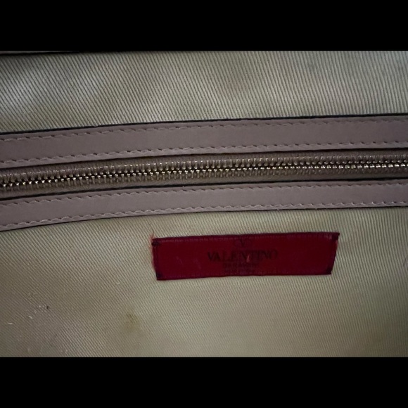 Rock Stud Valentino Handbag Beige! Patient Leather Large - Picture 10 of 10